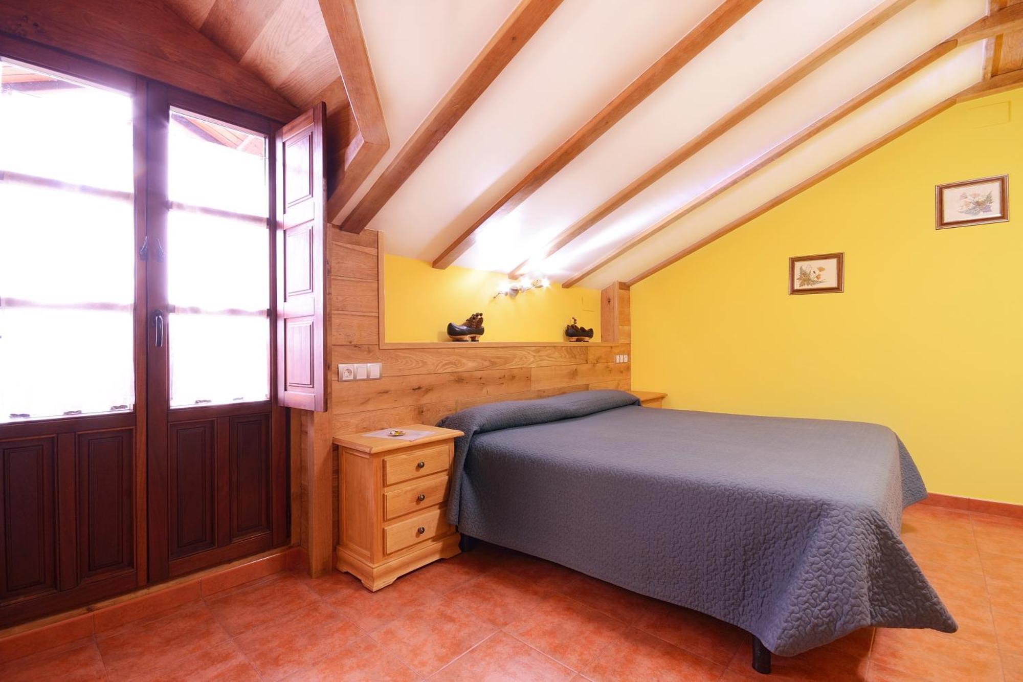 Posada Casa Rosalia Кастро-Урдіалес Екстер'єр фото