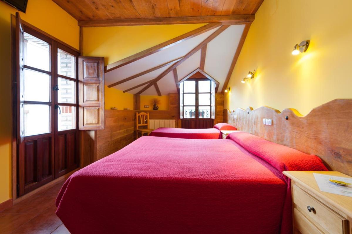 Posada Casa Rosalia Кастро-Урдіалес Екстер'єр фото